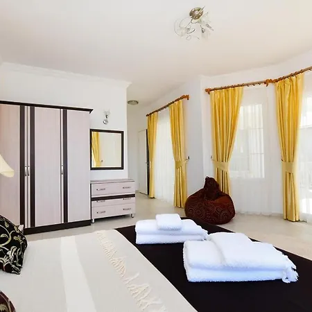 White Cocoon Vila *