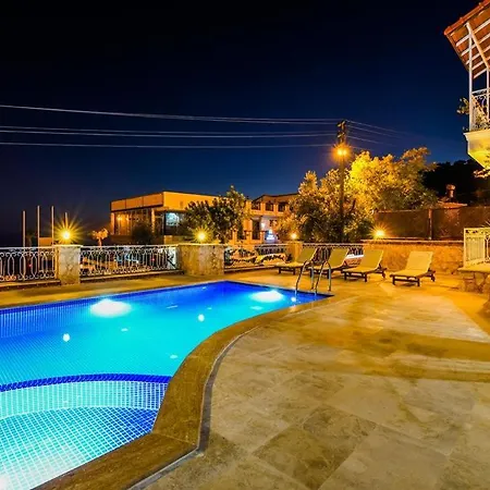 White Cocoon Vila *